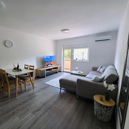 Duje Apartmán *